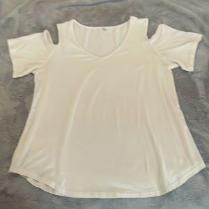 Flaired bottom peek-a-boo sleeve blouse